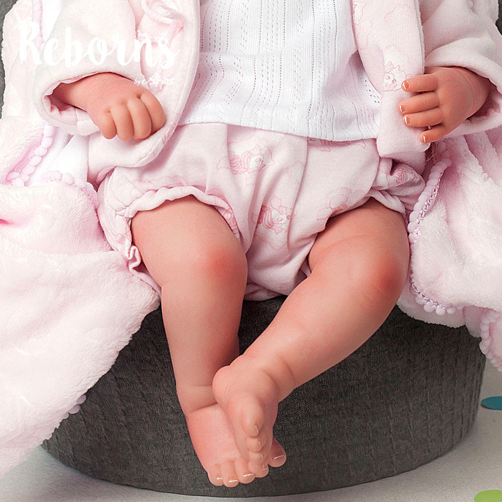 Новорождённый пупс из серии Arias ReBorns – Paola, мягкое тело, 45 см., в розовой одежде, с соской и одеялом  